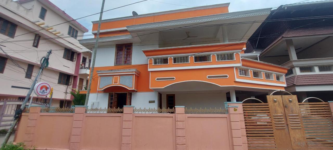 Orange Valley Homestay Trivandrum Thiruvananthapuram Exterior photo
